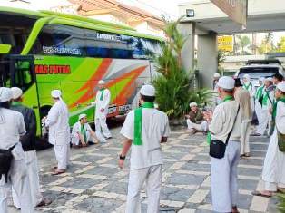 Wisata Ziarah Walisongo Pondok Tasbih Pondok Pesantren Thoriqoh Ikhwanul Qalam